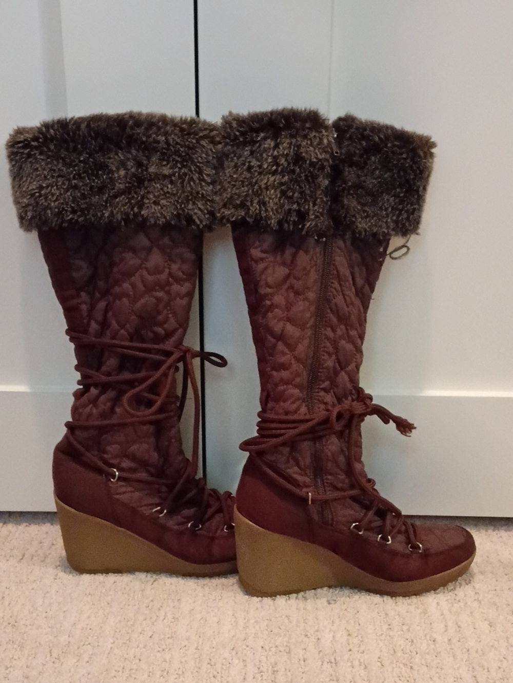 Brown Quilted Fur-Trim Wedge Boots π€